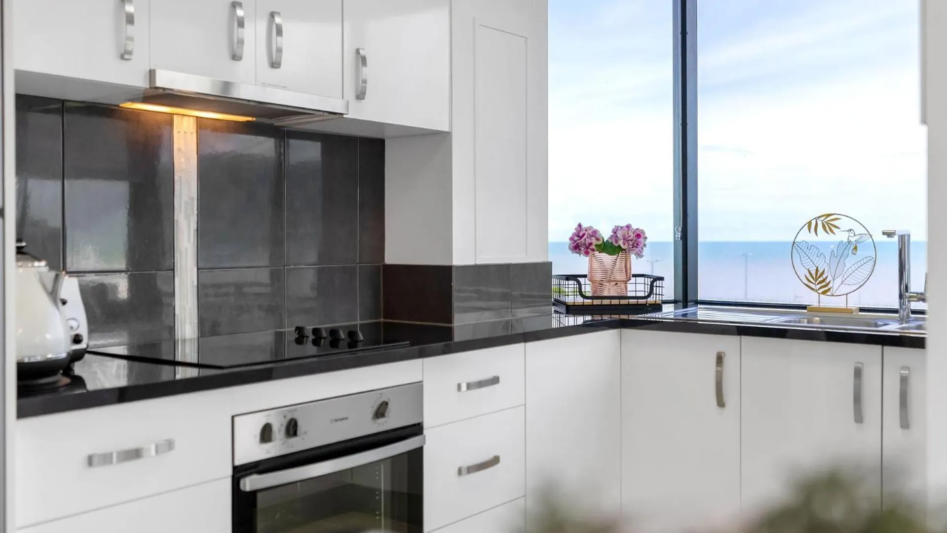 Belle Escapes 73 Rydges Plaza Esplanade With Ocean & City Views Cairns
