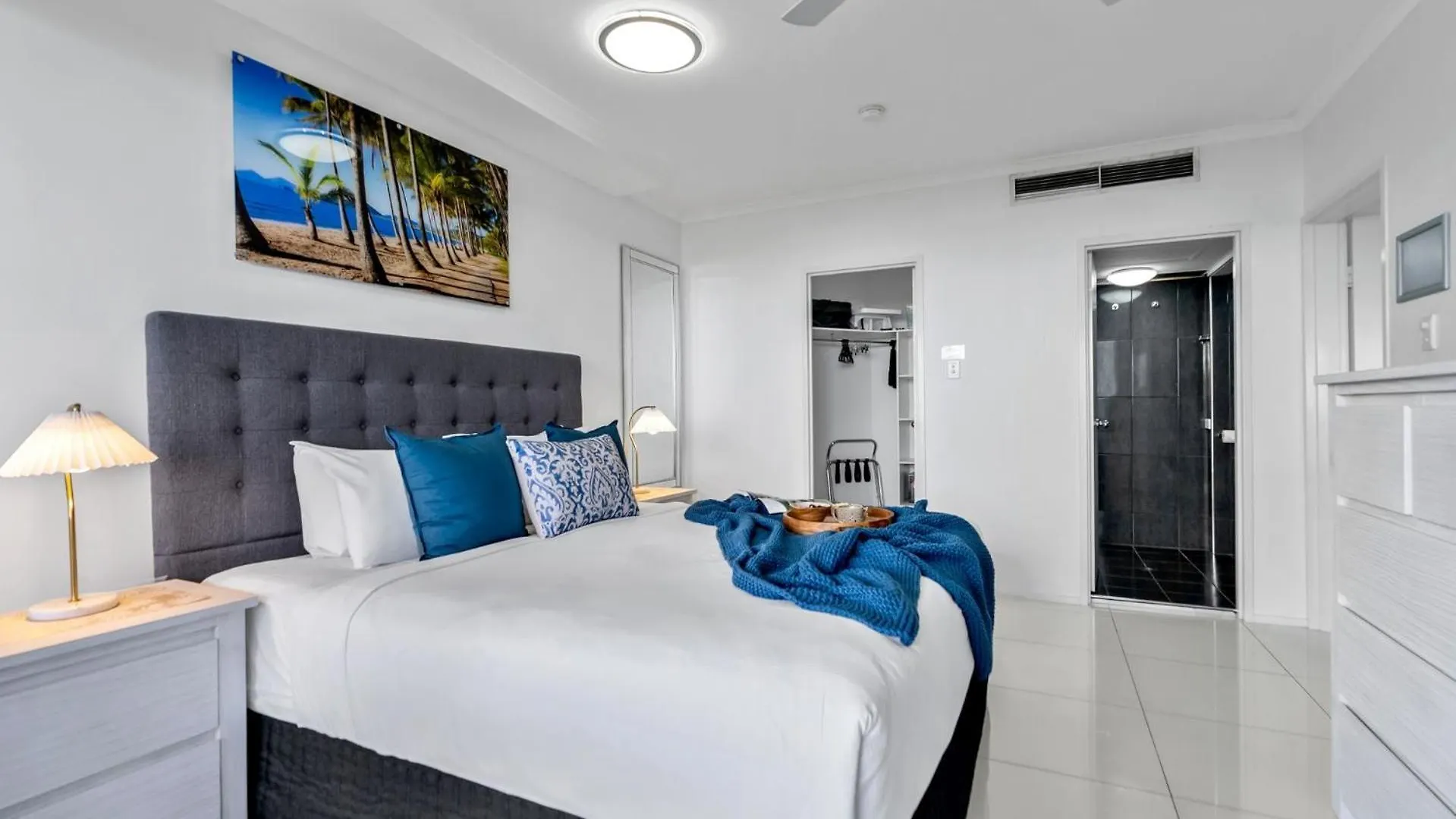 Apartment Belle Escapes 73 Rydges Plaza Esplanade With Ocean & City Views Cairns Australia